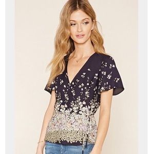 NWT Forever 21 floral wrap top - size small